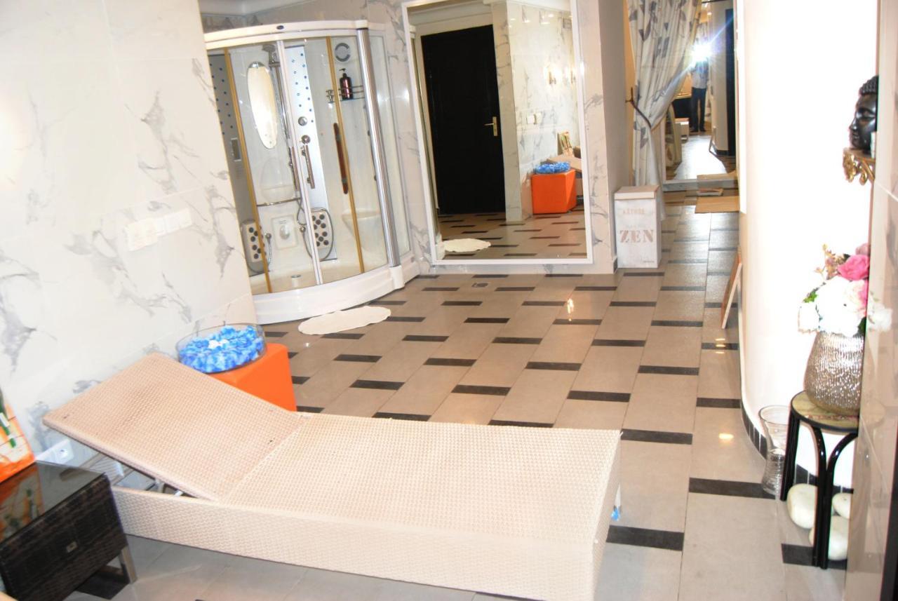 קוטונו Benin Royal Hotel מראה חיצוני תמונה